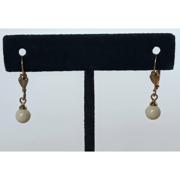 Vintage Signed W Germany Goldtone Leverback Cream Ball Dangle Earrings 1 in - Picture 1 of 13
